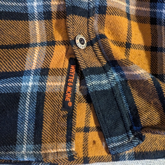 Whyte & More flannel orange button up long sleeve men's med - Picture 4 of 8